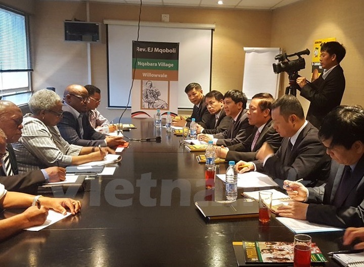Vietnam, South Africa boost communication cooperation - 1