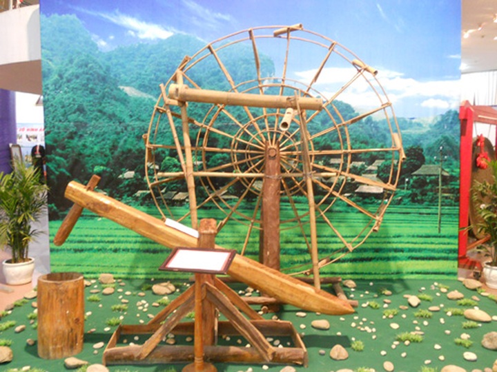 Northwestern mountain culture in Hanoi - 2