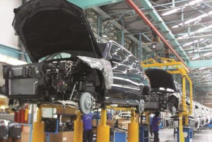 Vietnam auto industry faces  gloomy future - 1