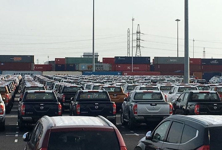 Car imports sharply increase - 1