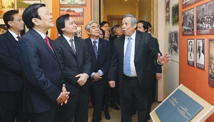 President promotes pioneer spirit at Vietnam National University - 1 President promotes pioneer spirit at Vietnam National University - 1