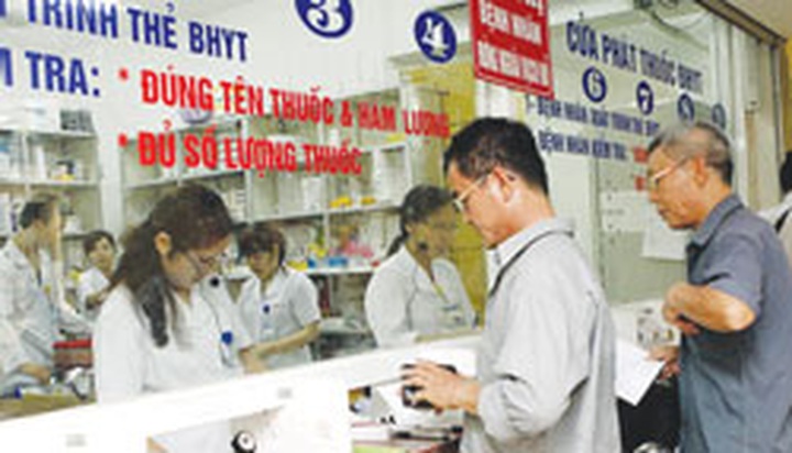 Hospital fees spark debate - 1