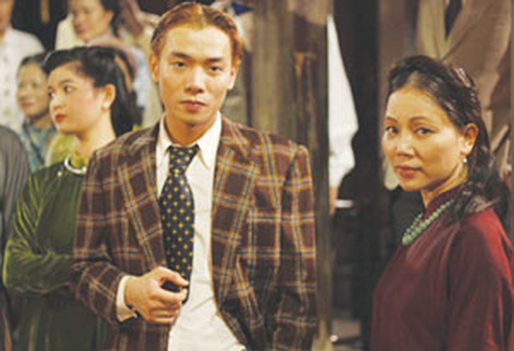 Red-haired Xuan becomes television star - 1 Red-haired Xuan becomes television star - 1