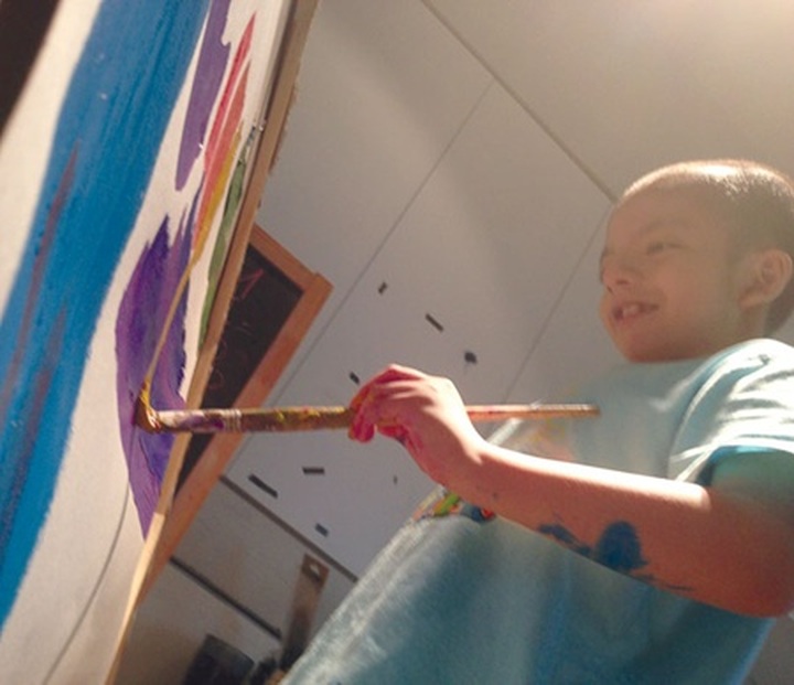 Child artist inspires with painting showcase - 1