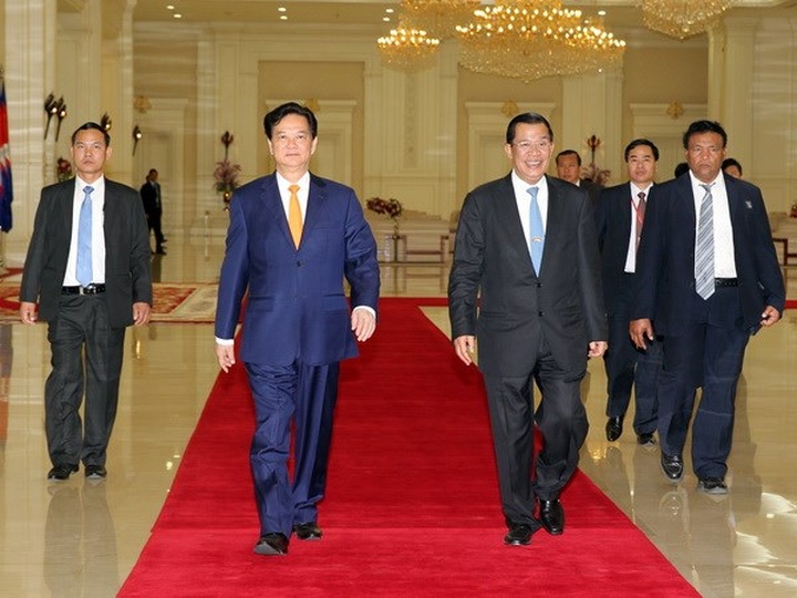 PM: Vietnam welcomes Cambodian investors - 1