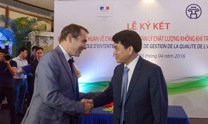France helps Hanoi to better manage air quality - 1