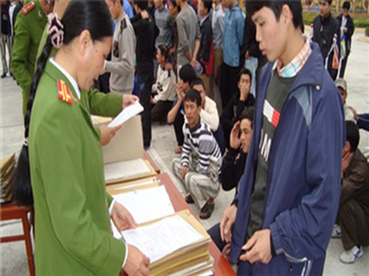 Separate jails proposed for transgender, gay prisoners - 1