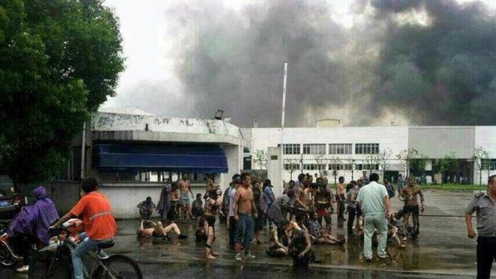 China jails 14 over factory blast that killed 146 - 1