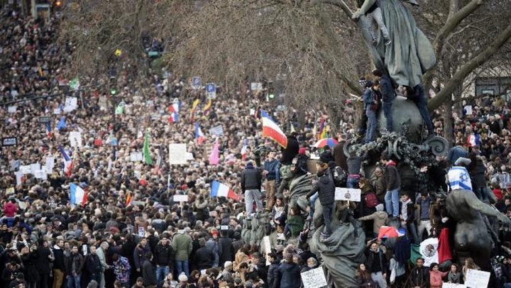 Millions unite against terrorism in historic French demos - 1