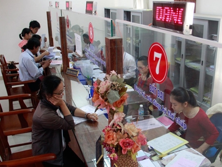 Nghe An Province suffers management overload - 1