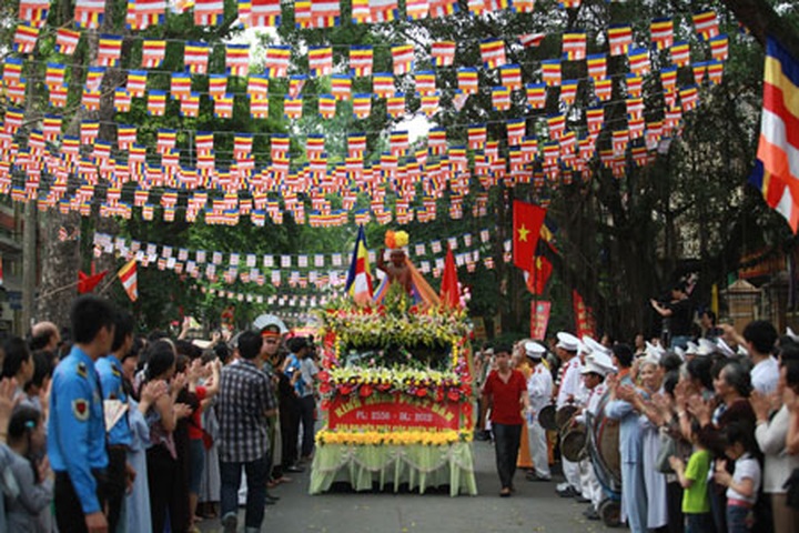 Buddha’s birthday celebrated across Vietnam - 1