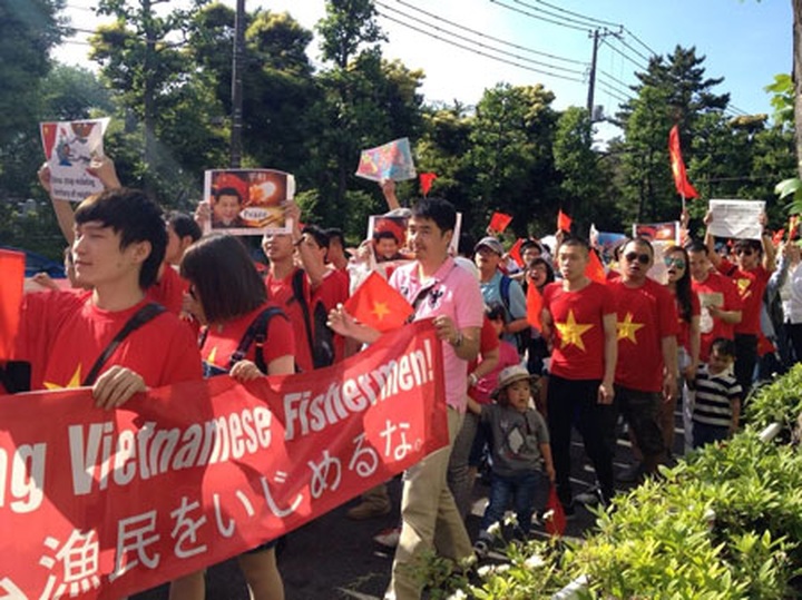 Overseas Vietnamese protest against Chinese oil rig - 4