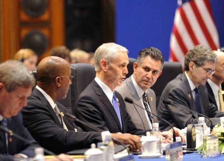 US demands 'concrete results' in China trade talks - 1