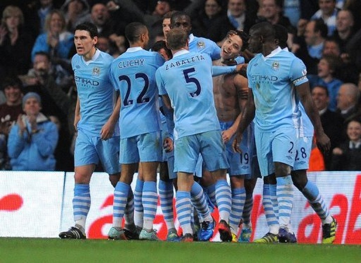 Man City eye return to Premier League top - 1
