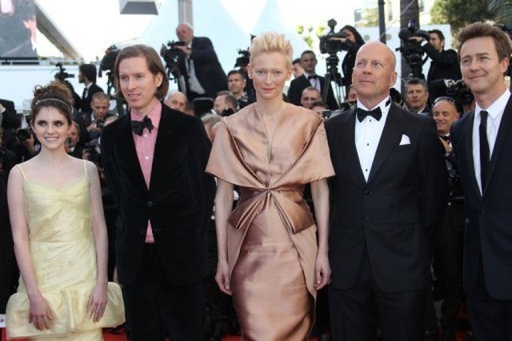 Stars, sexism row share Cannes opening spotlight - 1