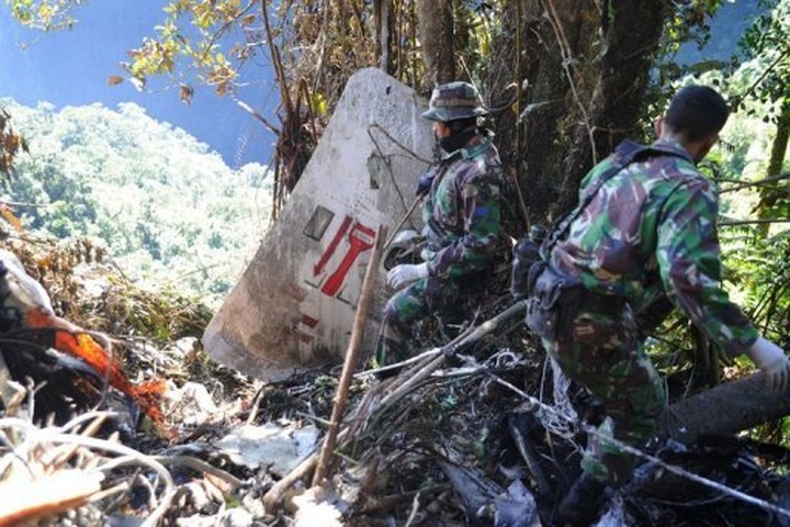 Indonesia finds crashed Sukhoi's second black box - 1
