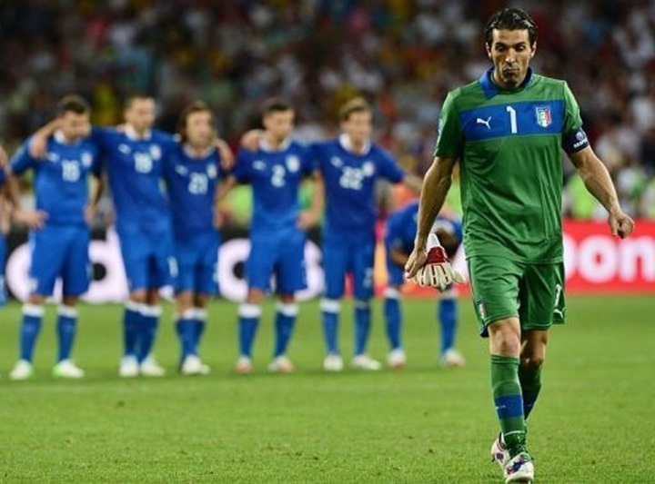 Italy advance as England pay penalty once more - 1