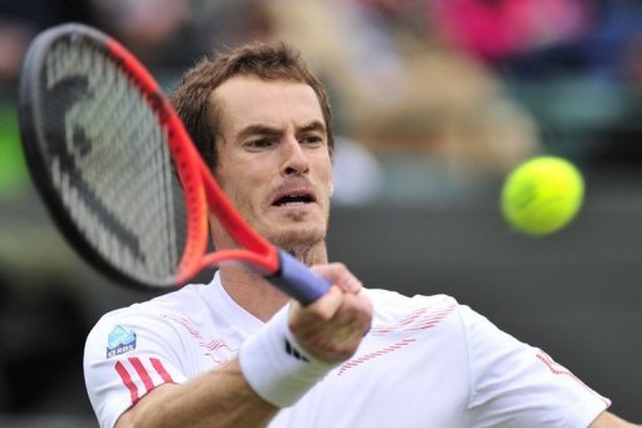 Murray sweeps into Wimbledon quarter-finals - 1