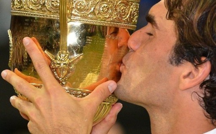 Seven-up Federer shatters Murray's Wimbledon dream - 1