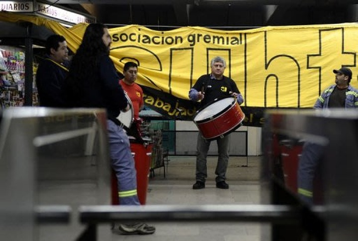 Buenos Aires metro strike over after 10 days - 2