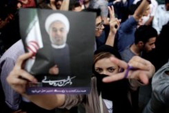 Iran 'to name first female ambassador' - 1