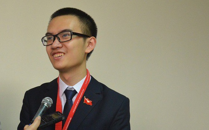 School student lives his passion for physics - 2