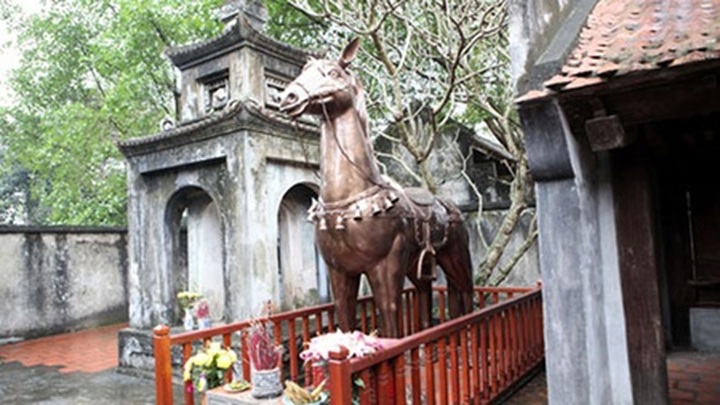 Hanoi's relics lack protection - 1