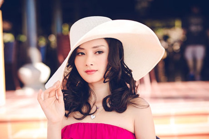 Few candidates join tourism ambassador race - 1