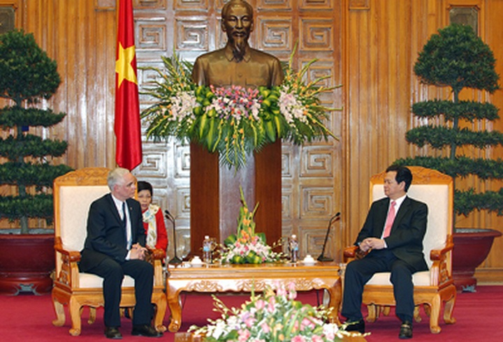 PM Dung welcomes Hungarian Minister - 1