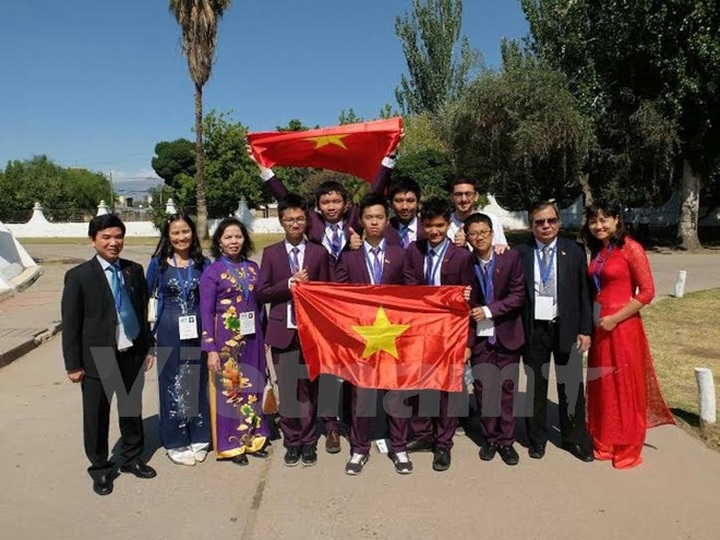 Vietnam win two golds at 11th International Junior Science Olympiad - 1