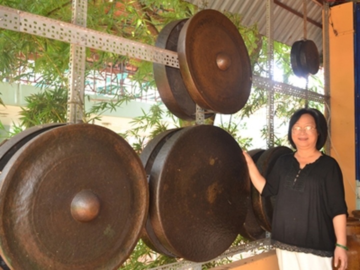 Antique collector dreams of building private museum - 1 Antique collector dreams of building private museum - 1