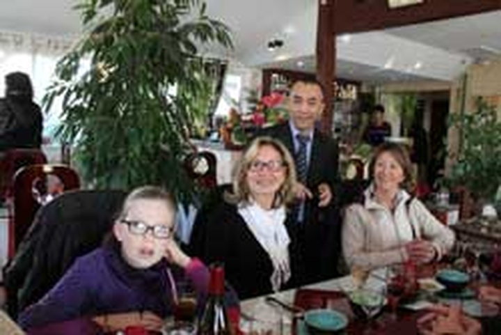 French get a taste of Vietnam - 1