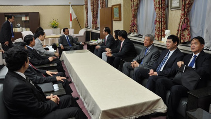 Public Security Minister visits Japan - 1