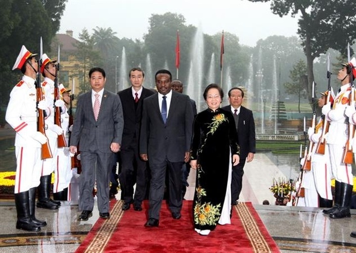 Vice President meets Angolan counterpart - 1