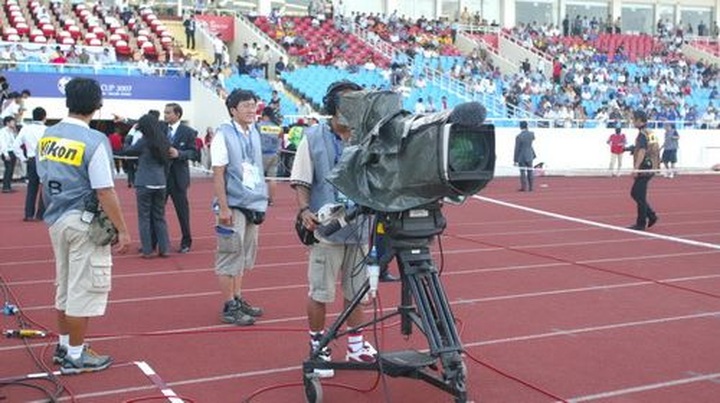 AVG has exclusive rights to Super League, says VFF - 1