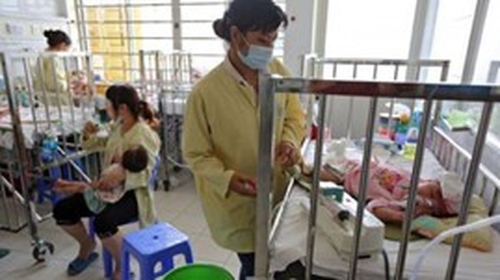 Many adults in HCM City hospitalized for measles - 1 Many adults in HCM City hospitalized for measles - 1