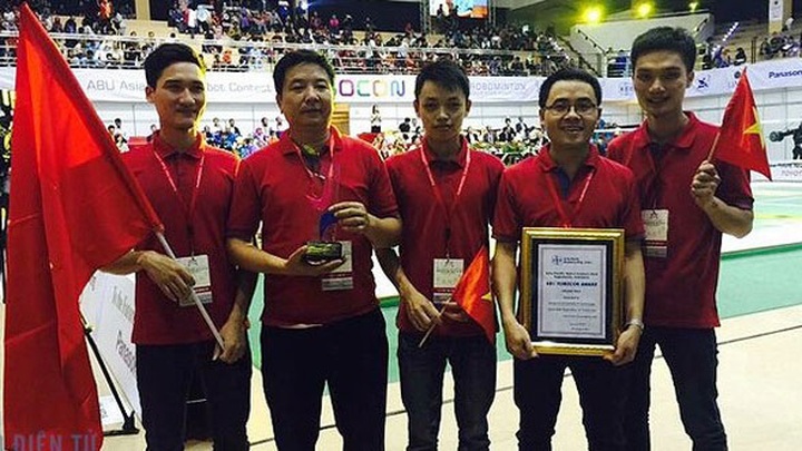 Vietnam triumphs at Asia-Pacific Robocon Contest - 1 Vietnam triumphs at Asia-Pacific Robocon Contest - 1