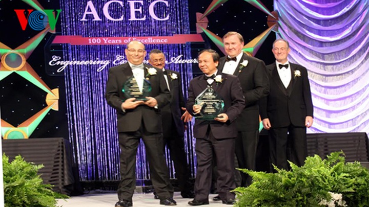 Vietnam bridge wins EEA award for excellence - 2