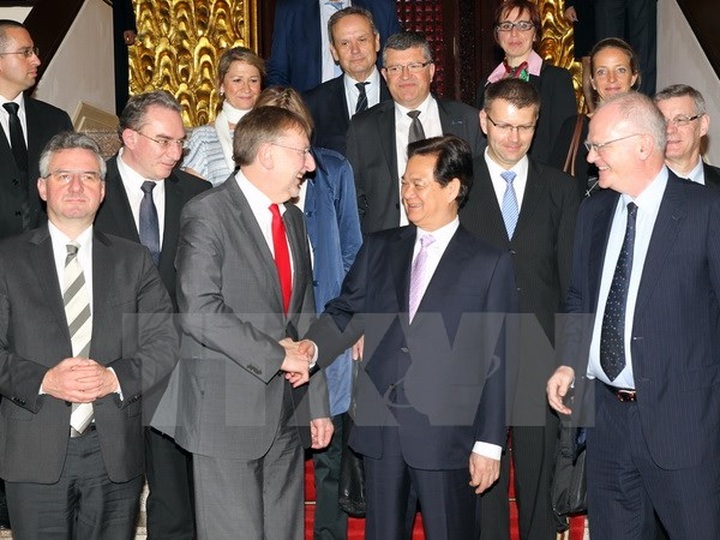 PM pushes for signing of Vietnam – EU free trade deal - 1