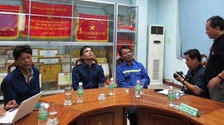 Efforts intensify in search for missing sailors - 1