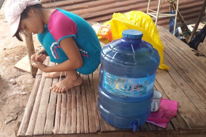 Dozens of students in An Giang in desperate need of support after fire - 1