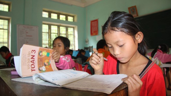 Ministry explains controversial education package - 1