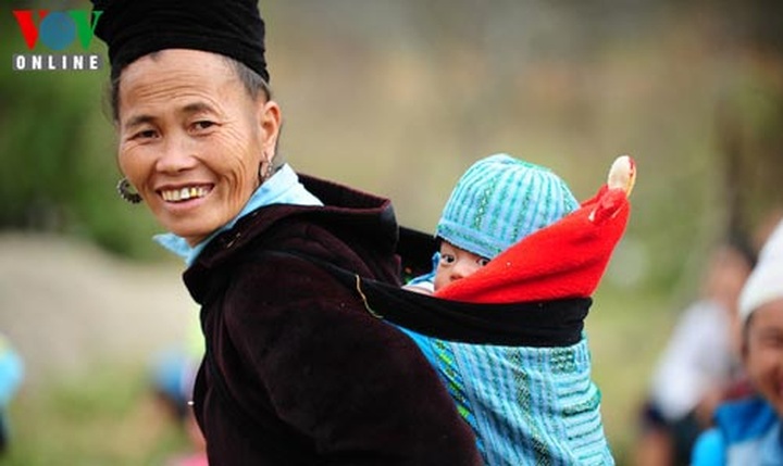 Mong ethnic people welcome New Spring - 5