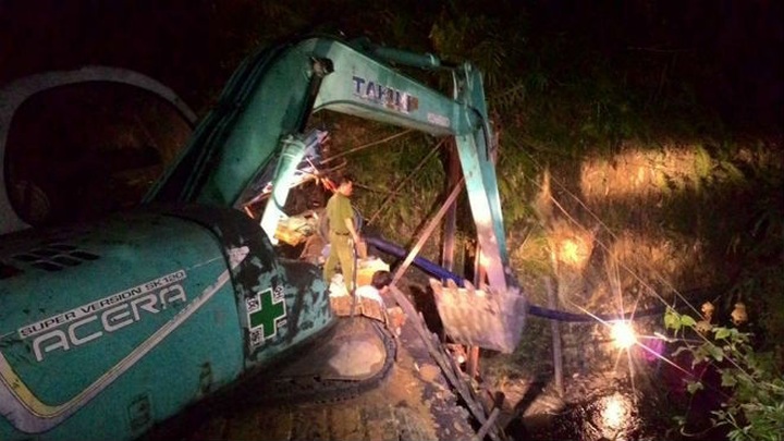 Three workers dead after mine collapse - 1