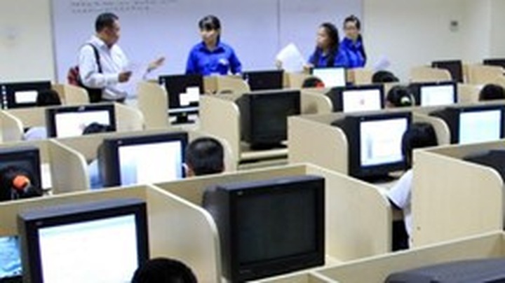 Three Vietnamese students to compete at MOSWC 2014 - 1