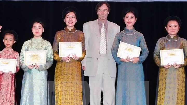 Scholarship granted to needy students ahead of new-school year - 1