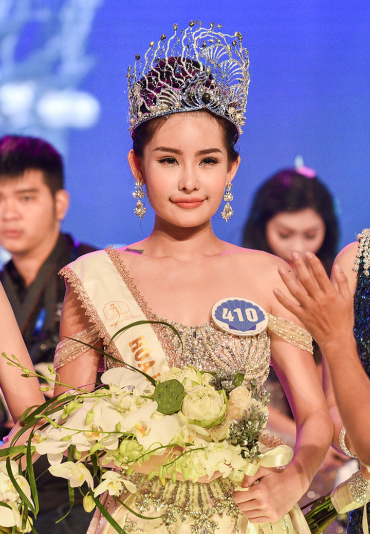 Miss Ocean Vietnam accused of plastic surgery - 1