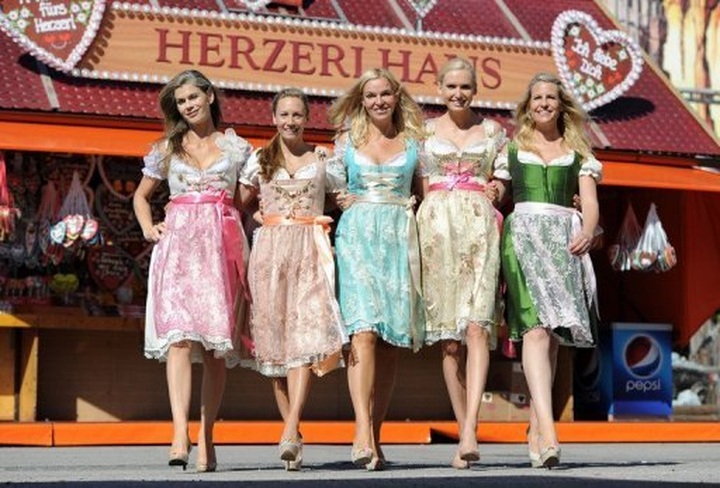 Millions to raise a glass for Munich's Oktoberfest - 1
