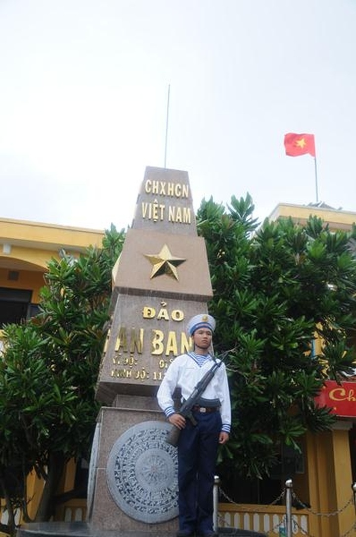 Tet preparations at Truong Sa Islands - 10 Tet preparations at Truong Sa Islands - 10