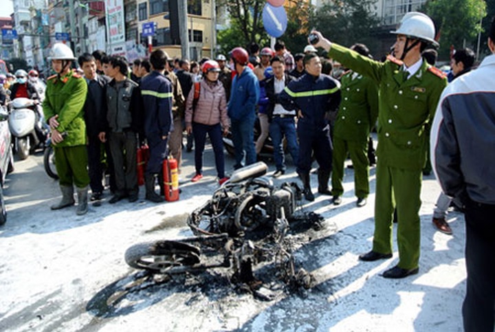 Vietnam Register takes responsibility for vehicle fires - 1